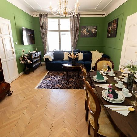 New, Stylish And Spacious Apartment Братислава Экстерьер фото